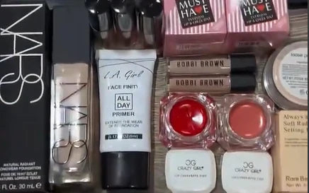 💄 Cosmetic Deal Box – Complete Beauty Set Only in 2000!